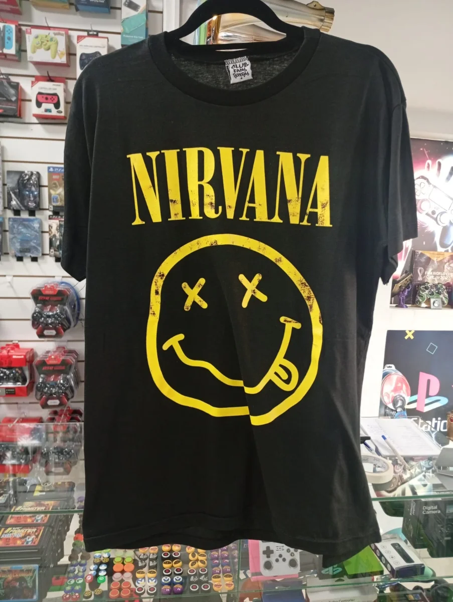 Remera negra Nirvana Smiley