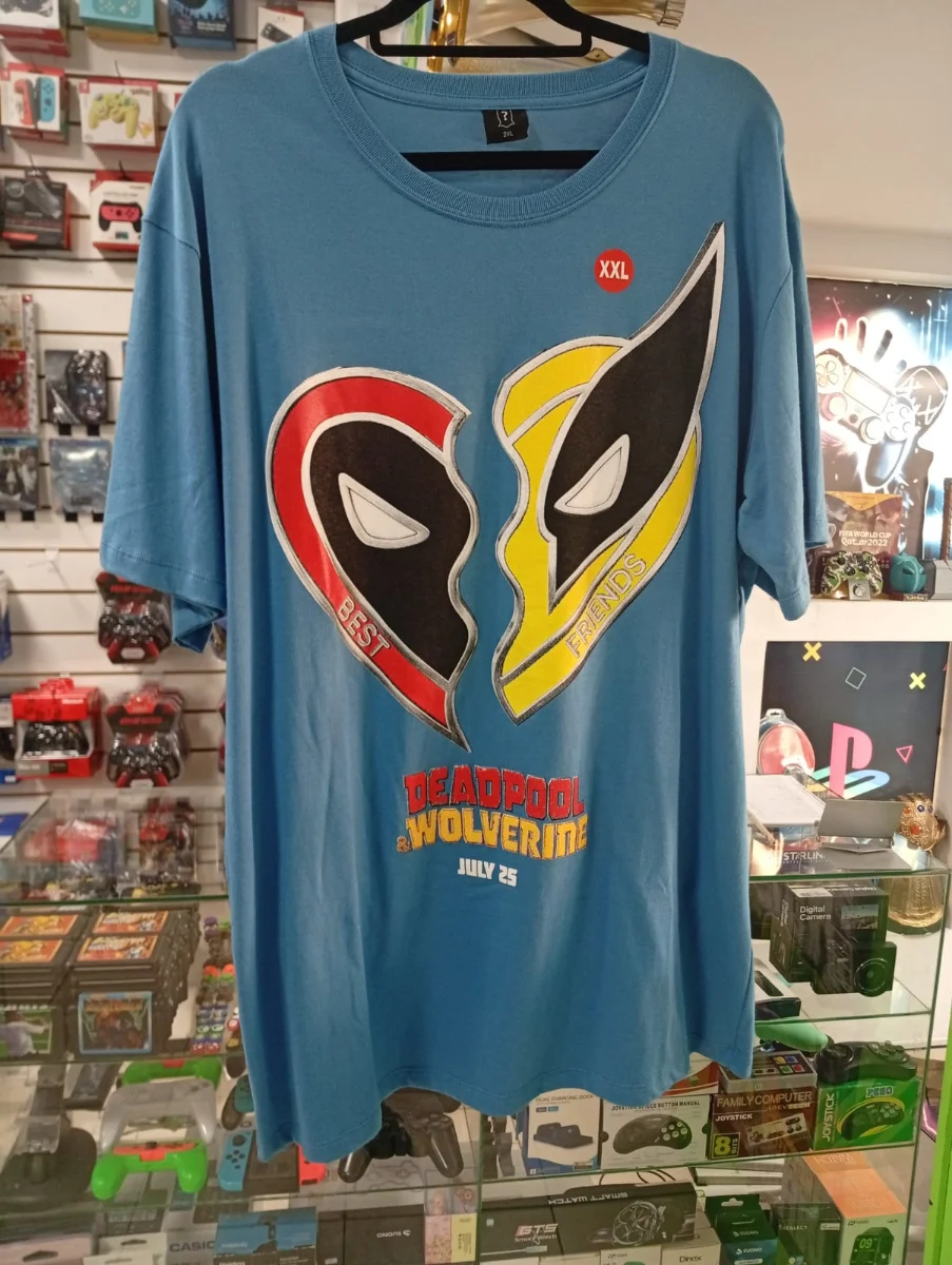 Remera celeste Deadpool y Wolverine talle XXL