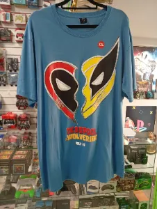 Remera celeste Deadpool y Wolverine talle XXL