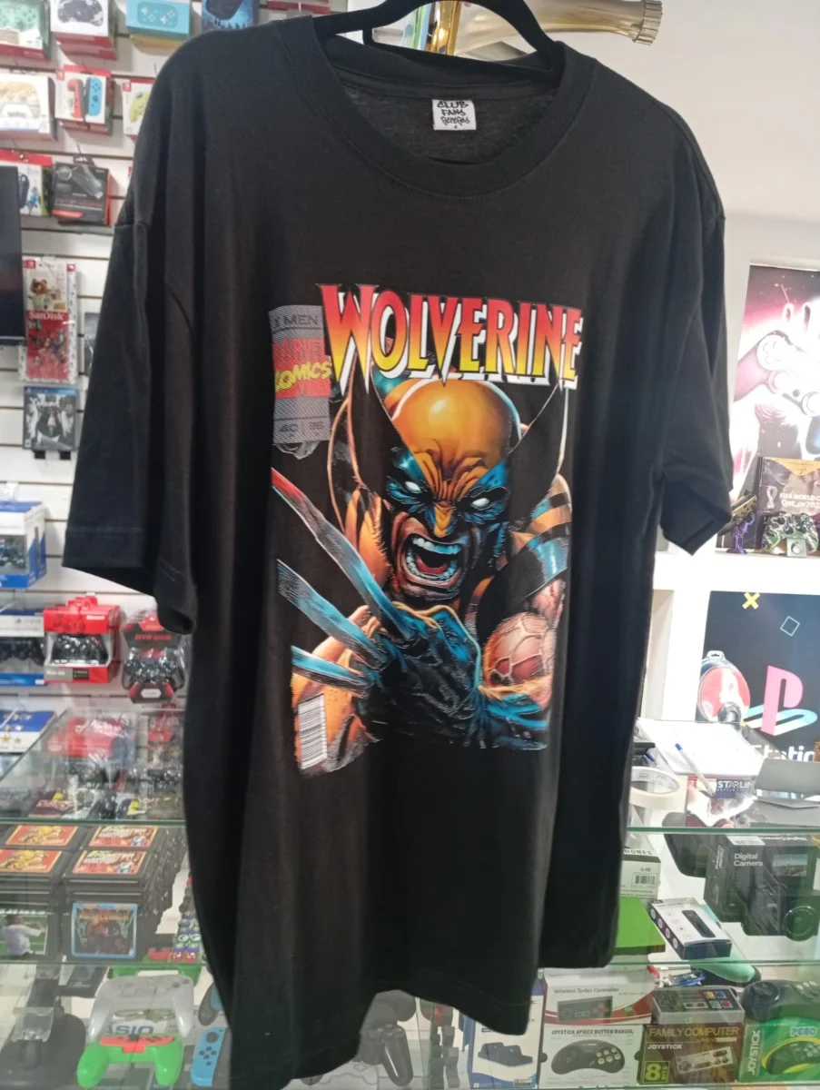 Remera negra Wolverine diseño cómic — foto 1