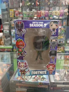 Figura coleccionable Personaje de Fortnite Battle Pass Season 5 con capucha verde - Fortnite