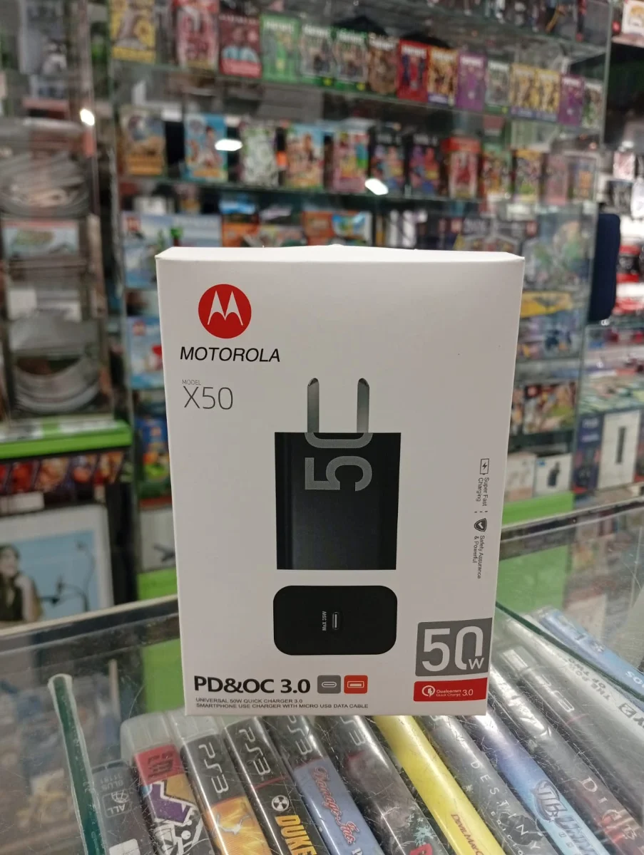 Cargador Motorola X50 PD y QC 3.0 de 50 W — foto 1
