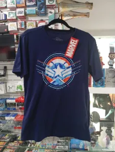 Remera azul marino Capitán América escudo