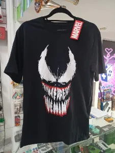 Remera negra Venom