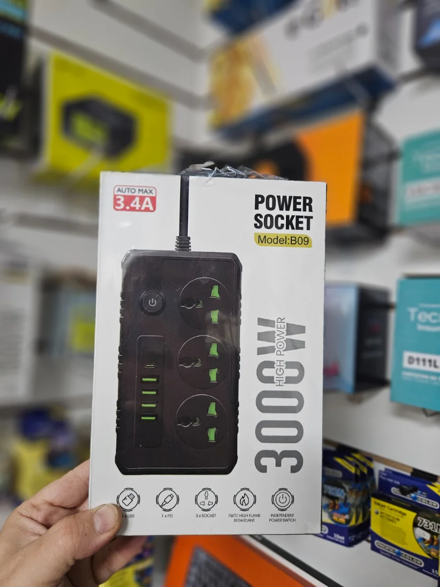 Zapatilla Eléctrica Automax B09 3 Tomas + 4 USB + USB-C 3000W
