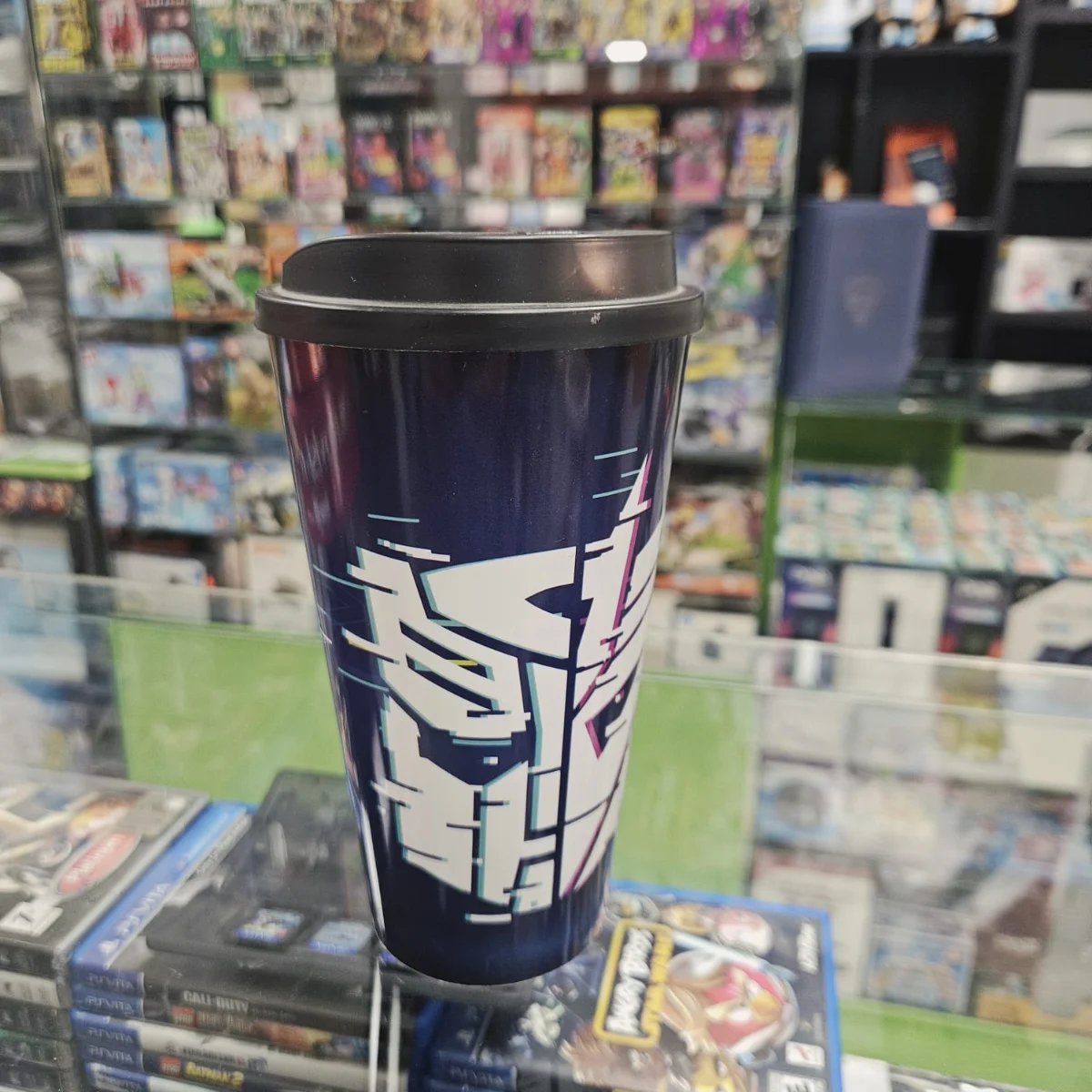 Vaso diseño japonés estilo glitch con tapa para café