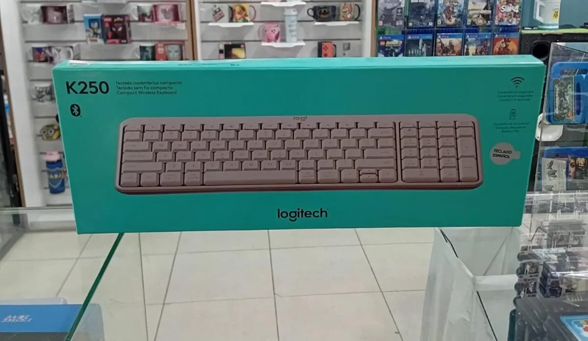 Teclado Logitech K250 color blanco