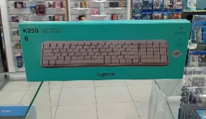 Teclado Logitech K250 color blanco