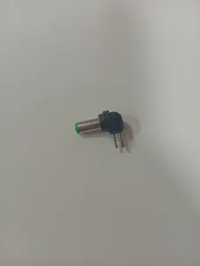 Jack DC de panel con punta identificadora verde