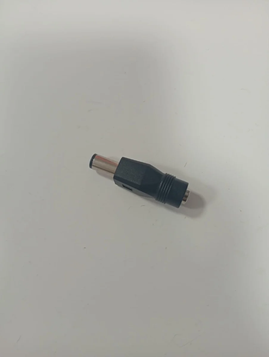 Adaptador de alimentación DC tipo barril