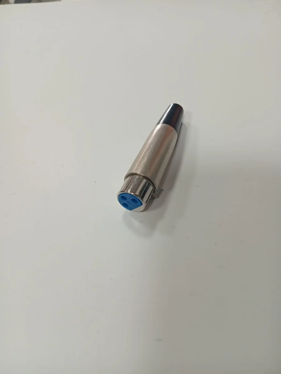 Conector XLR hembra de 3 pines