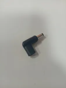 Adaptador DC en ángulo tipo barril