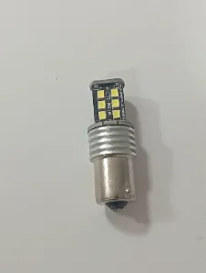 Lámpara LED automotor con base bayoneta