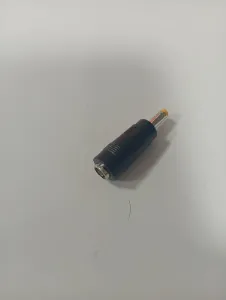 Adaptador DC tipo barril con terminales