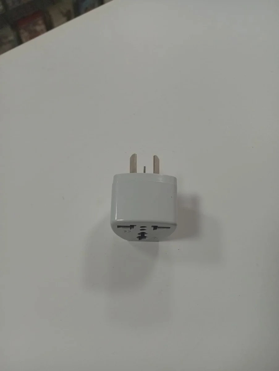 Adaptador universal de viaje