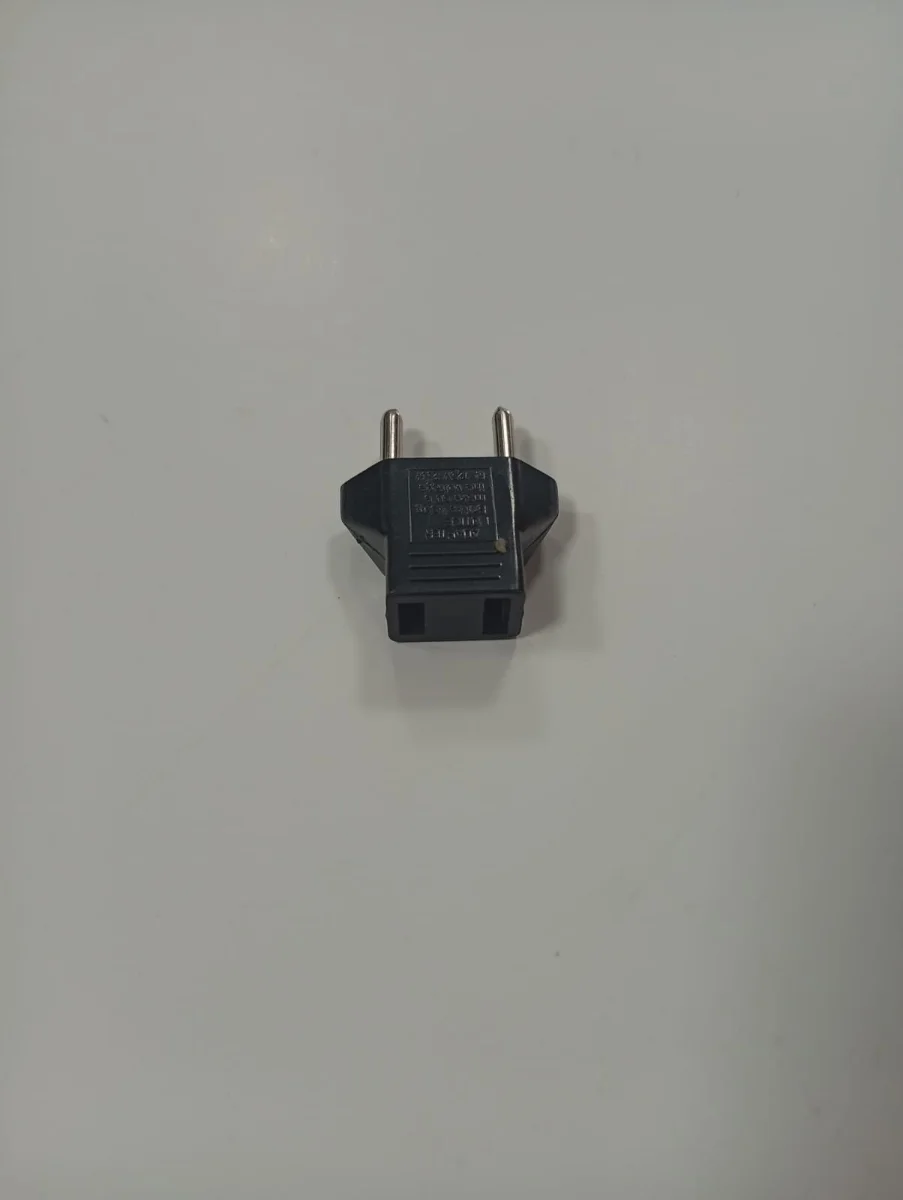 Adaptador de enchufe de 2 patas