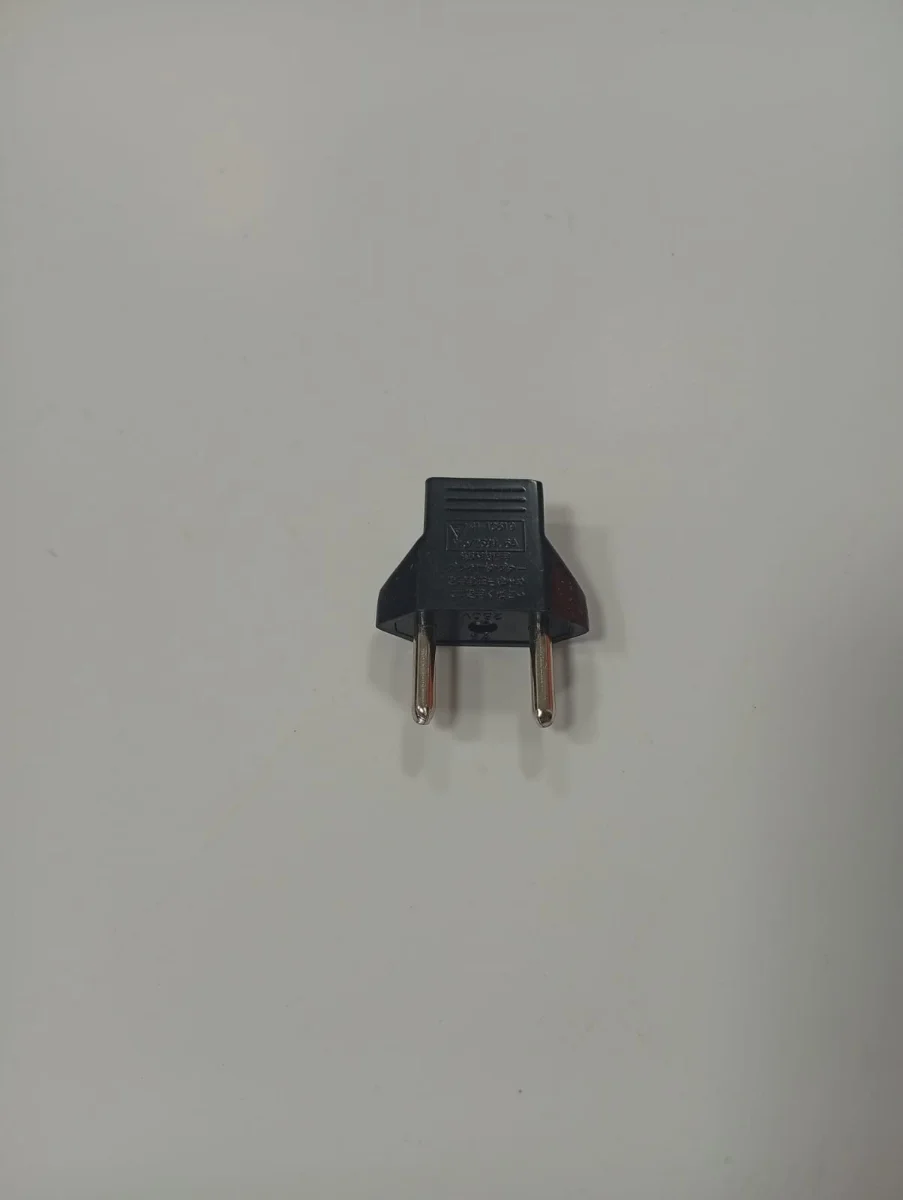 Ficha eléctrica macho con interruptor