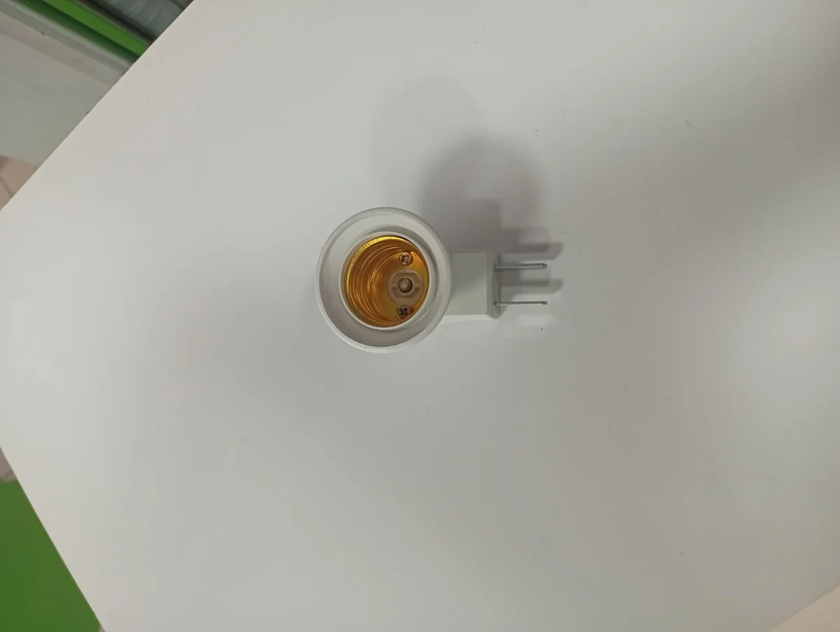 Portalámpara E27 con ficha de enchufe