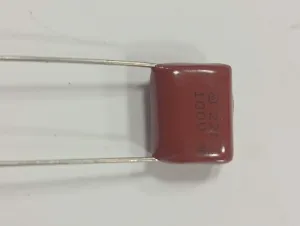 Capacitor de poliéster 335K 100 V