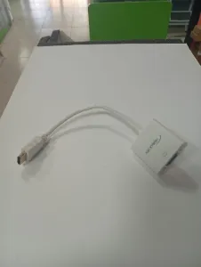 Cable USB con adaptador de conexión