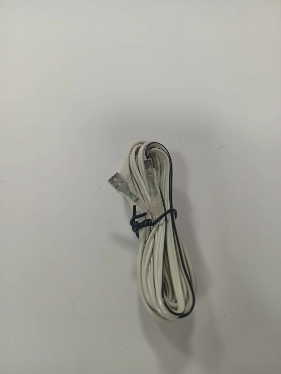 Cable de alimentación con conector cilíndrico