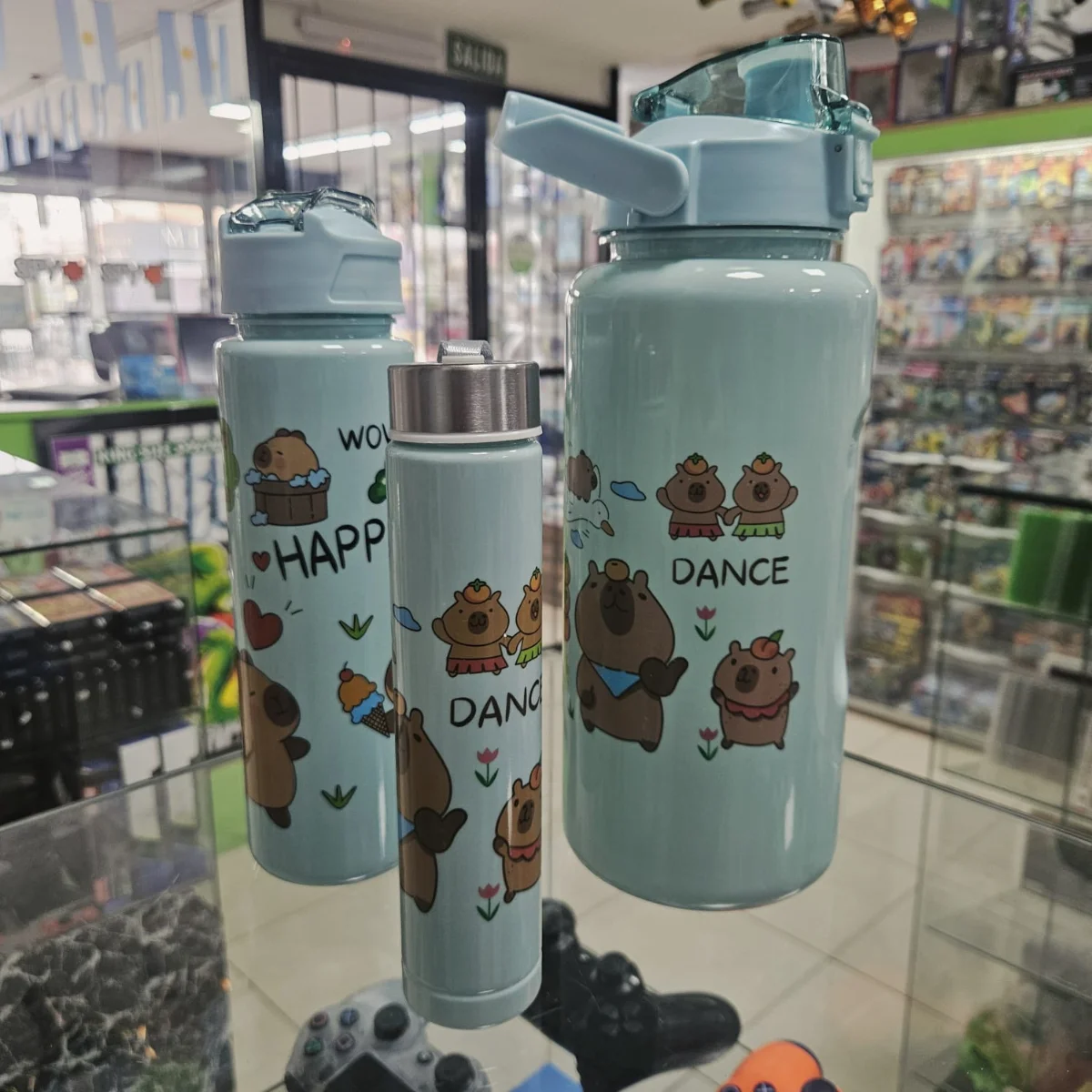 Botella de agua diseño de capibara 3 en 1