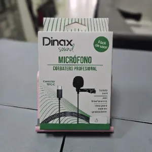 Micrófono corbatero Dinax Sound con USB-C