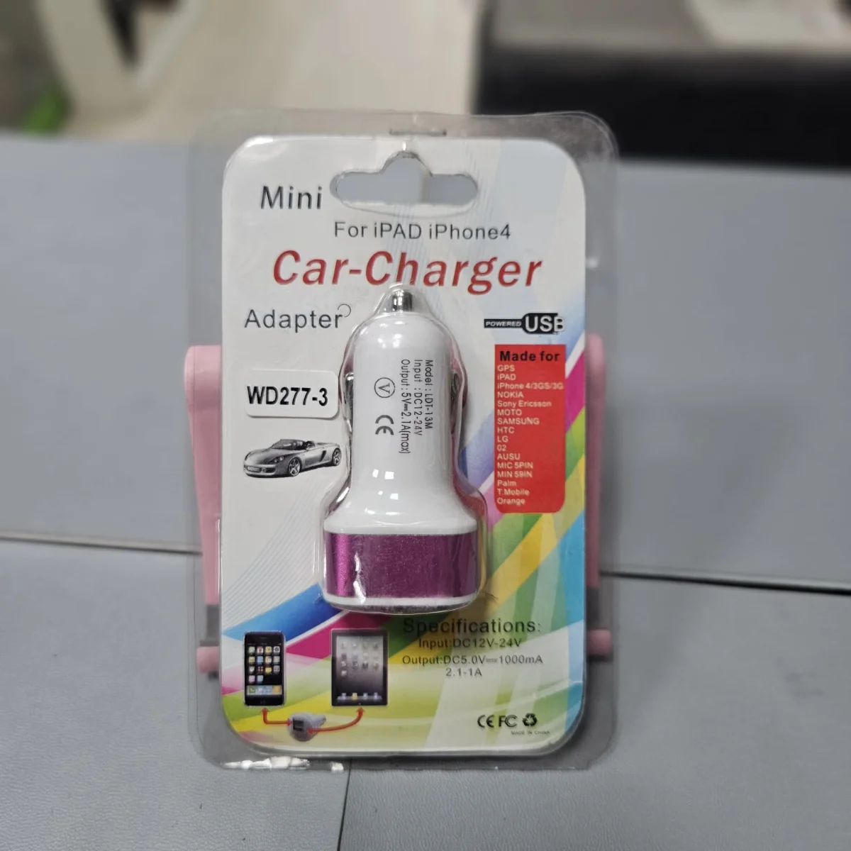 Cargador USB para auto compatible con iPhone y iPad