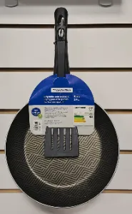 Sartén Tramontina con espátula