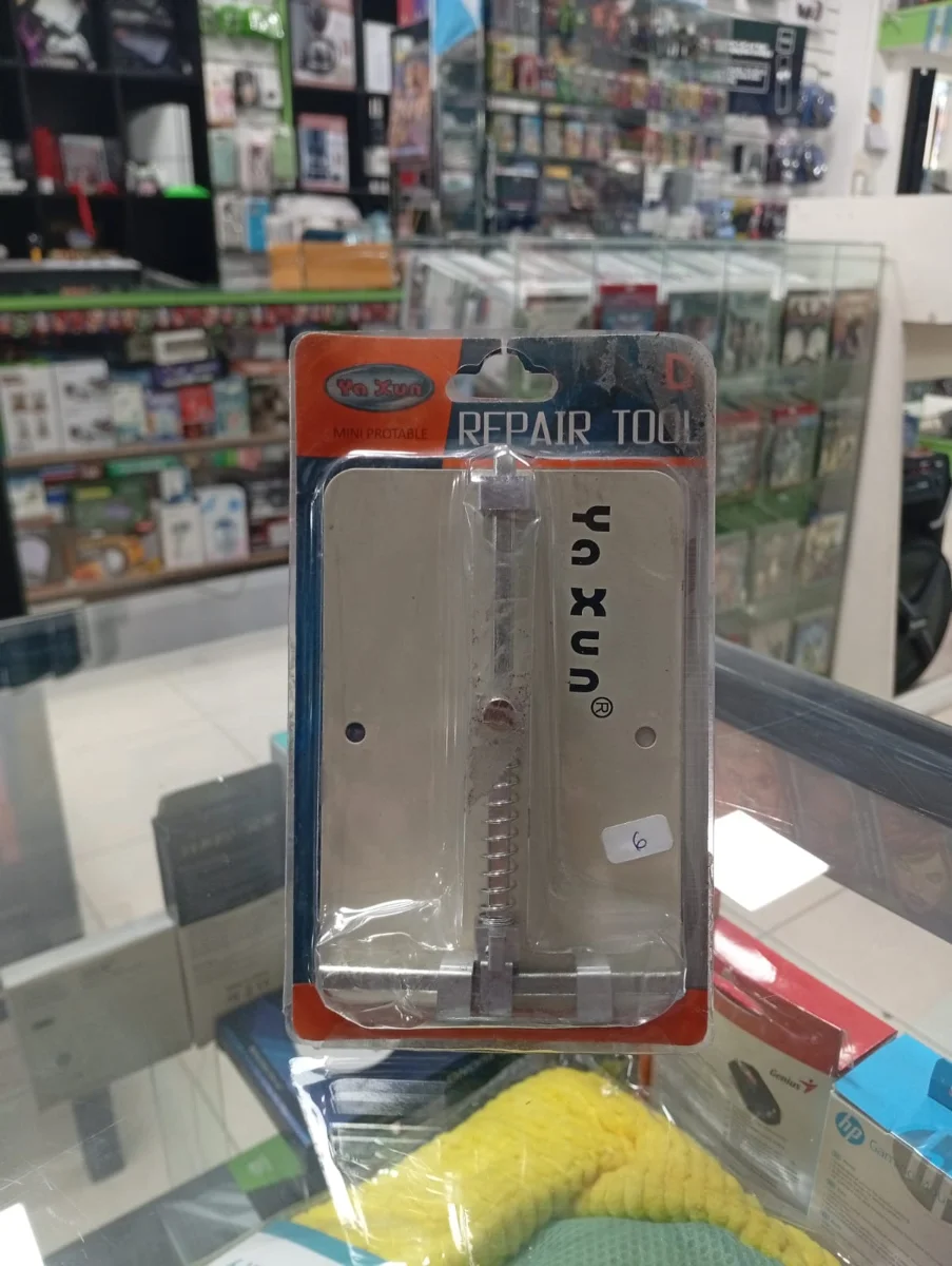Herramienta metálica para apertura de celulares