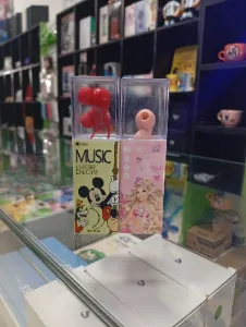 Auriculares infantiles con cable, diseños variados
