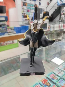 Figura coleccionable de Tormenta