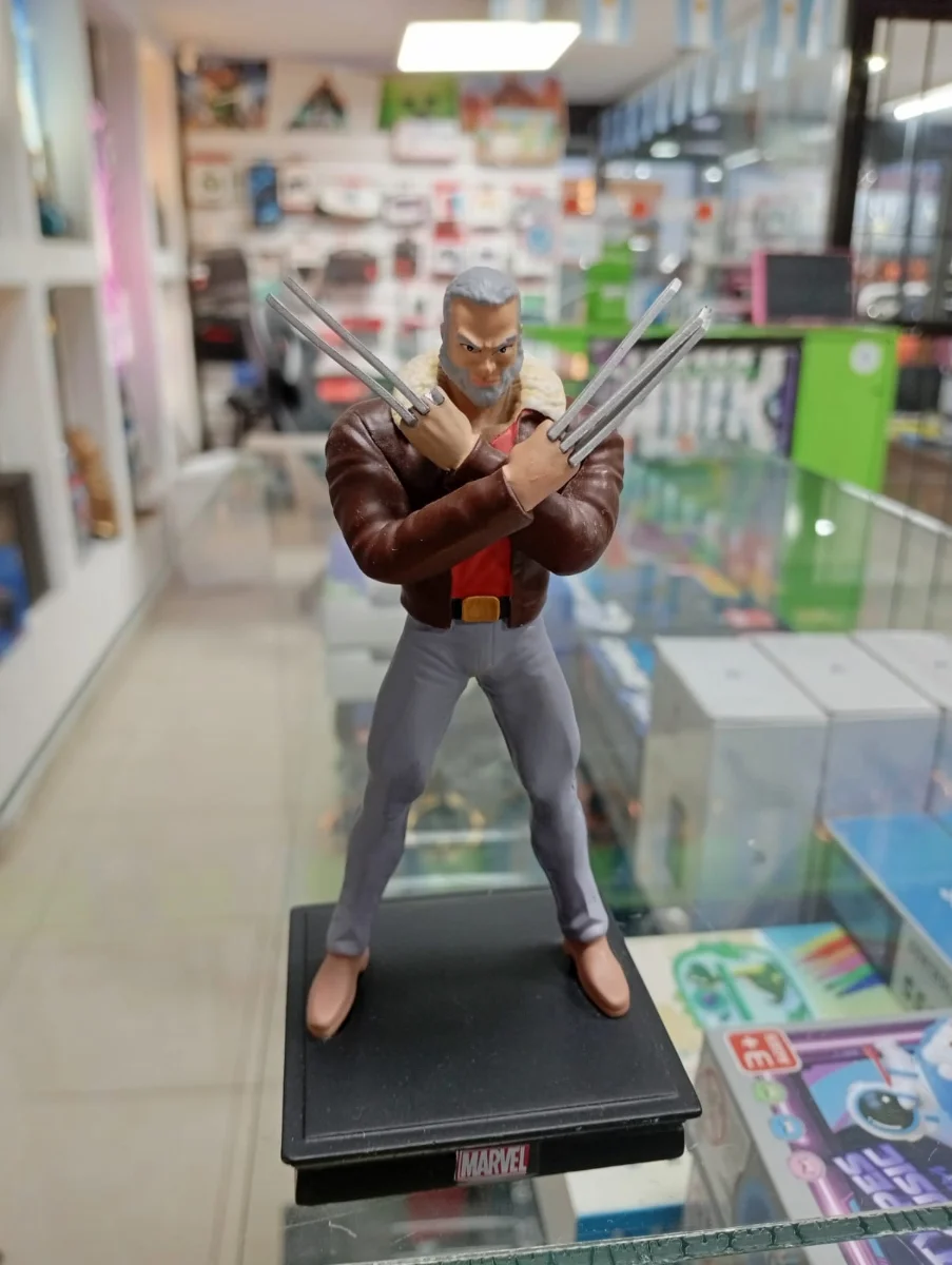 Figura coleccionable de Old Man Logan