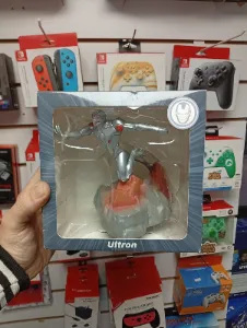 Figura coleccionable de Ultron