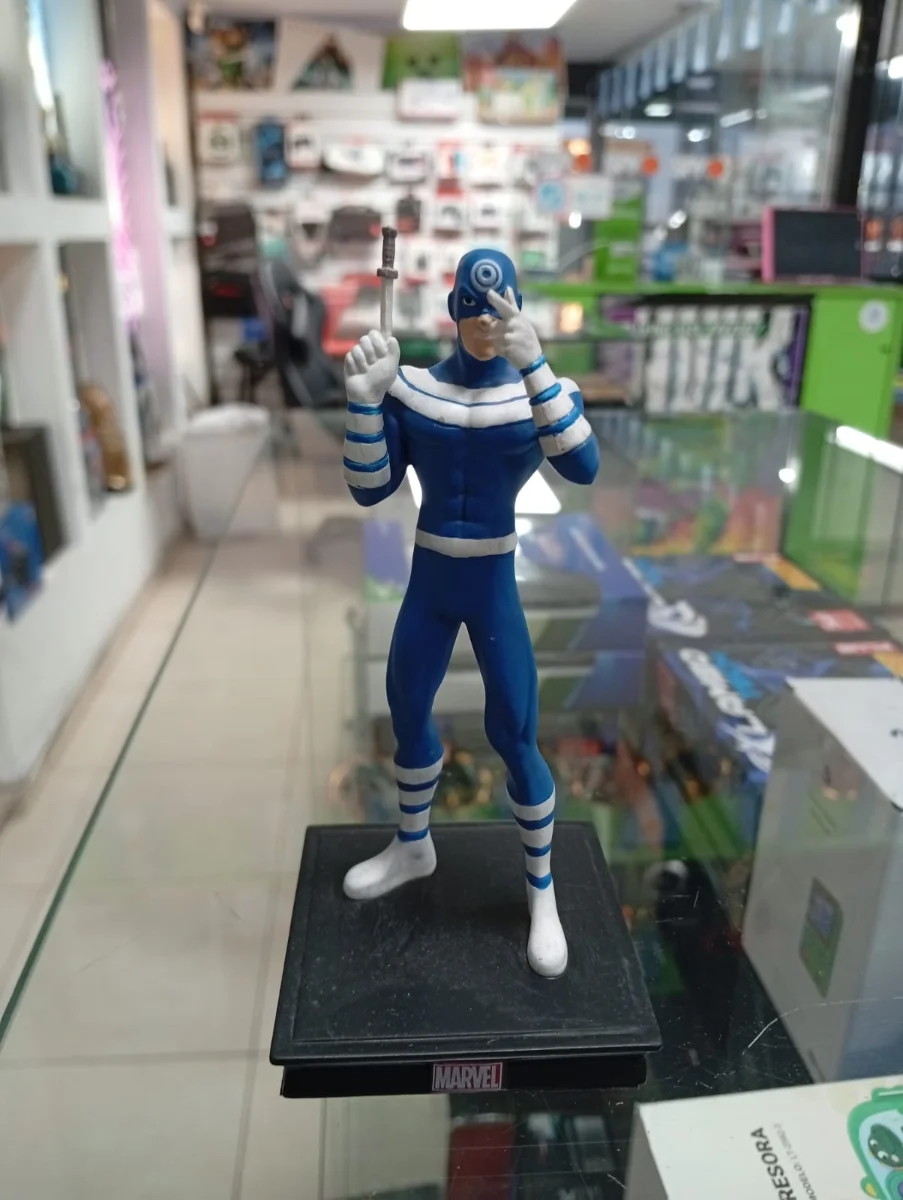 Figura coleccionable de Bullseye