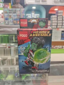 Figura armable Avengers Hulk con energía