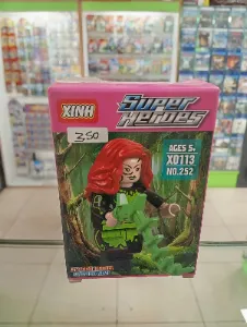 Figura armable Super Heroes de heroína pelirroja con traje verde